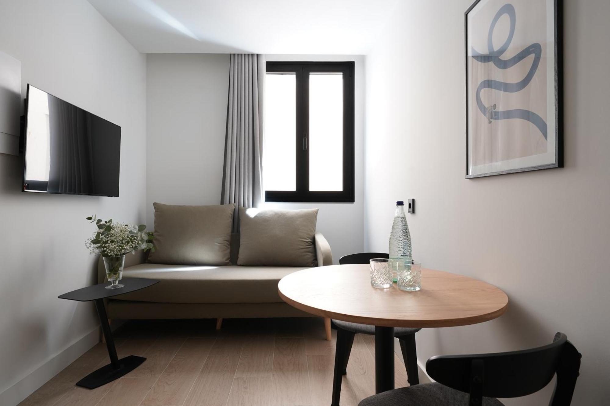 Numa Madrid Sol Aparthotel Buitenkant foto